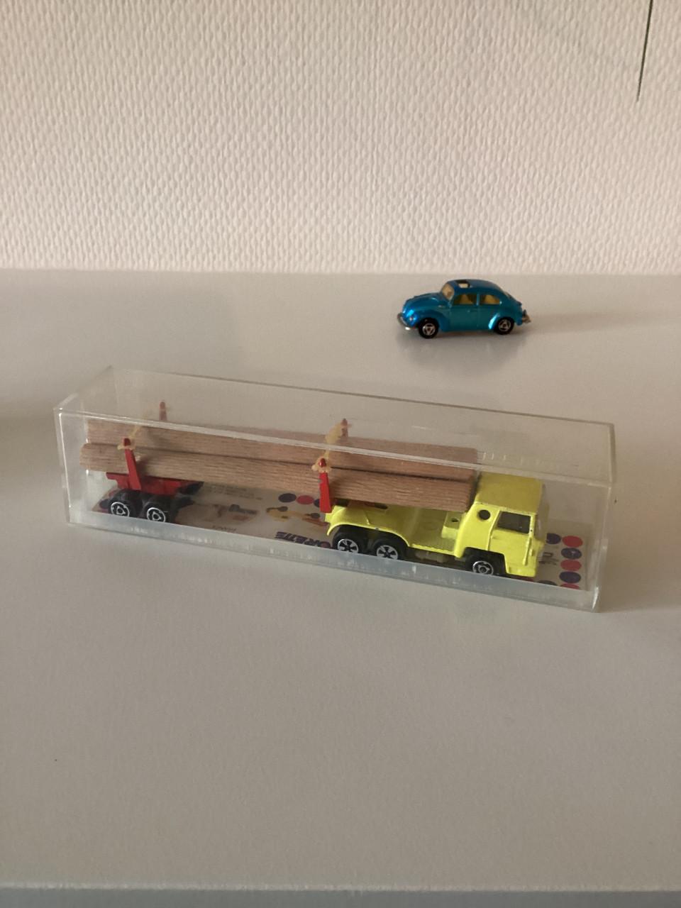 Marjorette jaren 80, in doos samen €35