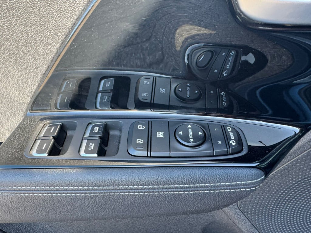 Kia Niro 1.6 gdi hybrid first edition