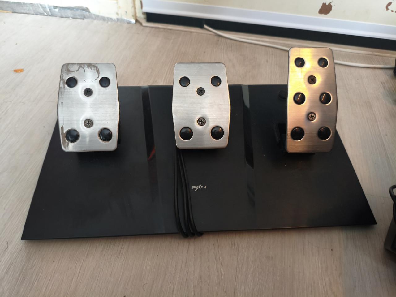 PXN V9 Racestuur met pedalen en shifter