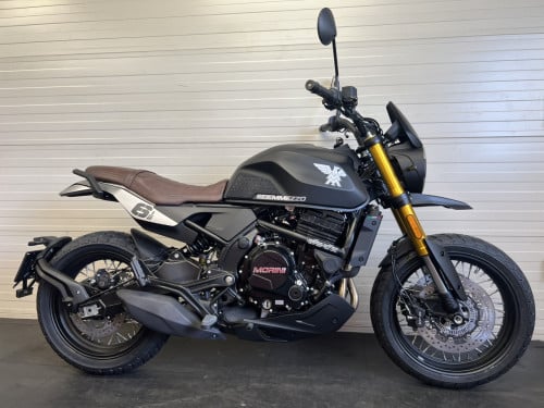 Moto Morini Seiemmezzo STR 650 nu €7999,- all in!