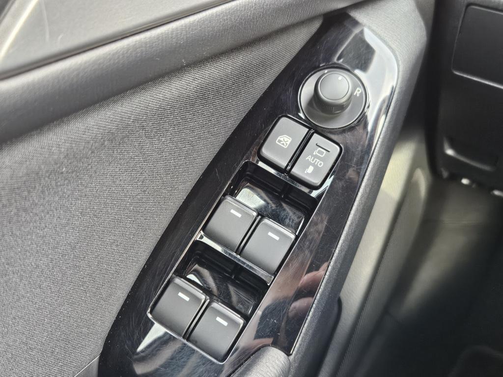 Mazda 3 2.0 skyactiv-g 120 skylease | cruisec. | head-up