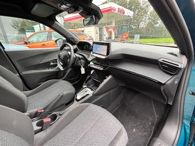Peugeot 2008 1.2 hybrid 110pk e-dcs6 business apple carplay & android auto 