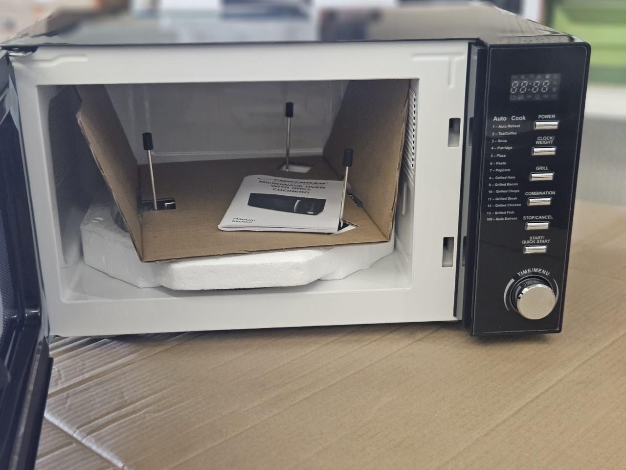 MICROWAVE OVEN 20L/1200W/14 programma's/combinatie Microwave+Grill