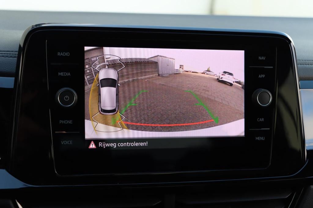 Volkswagen T-roc 1.5 tsi r-line 150pk dsg7