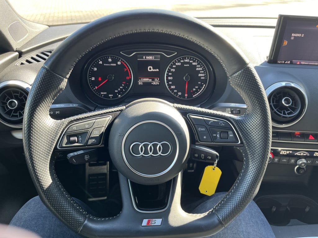 Audi A3 limousine 1.5 tfsi cod sport s line edition nl auto