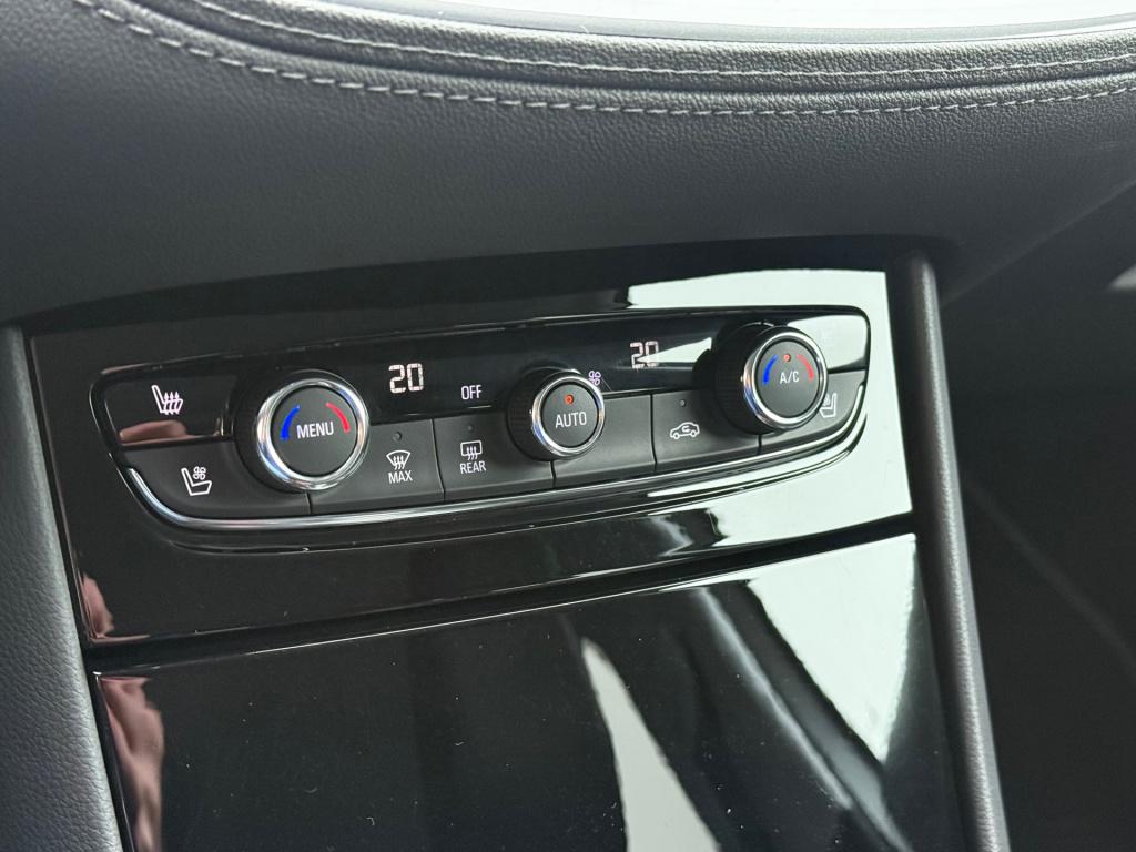 Opel Grandland X 1.6 turbo hybrid business elegance