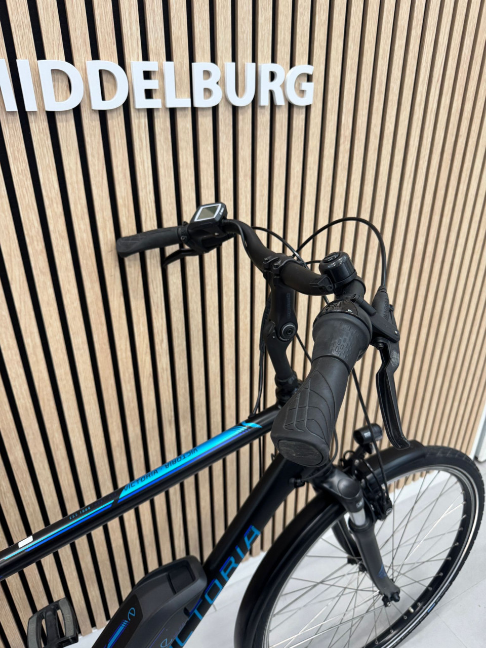 Victoria E-Trekking 5.7 Bosch Active Line 400Wh 60CM