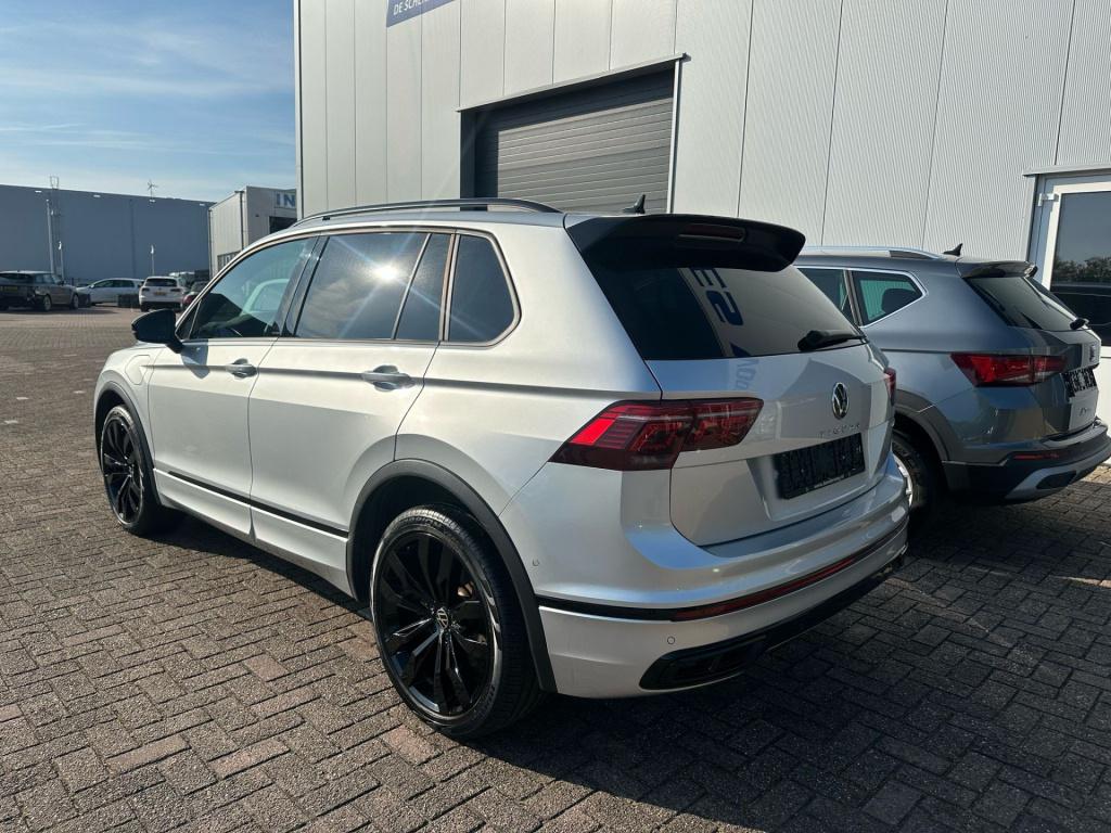 Volkswagen Tiguan 1.4 tsi ehybrid 245pk r-line | pano | leder | head up | v