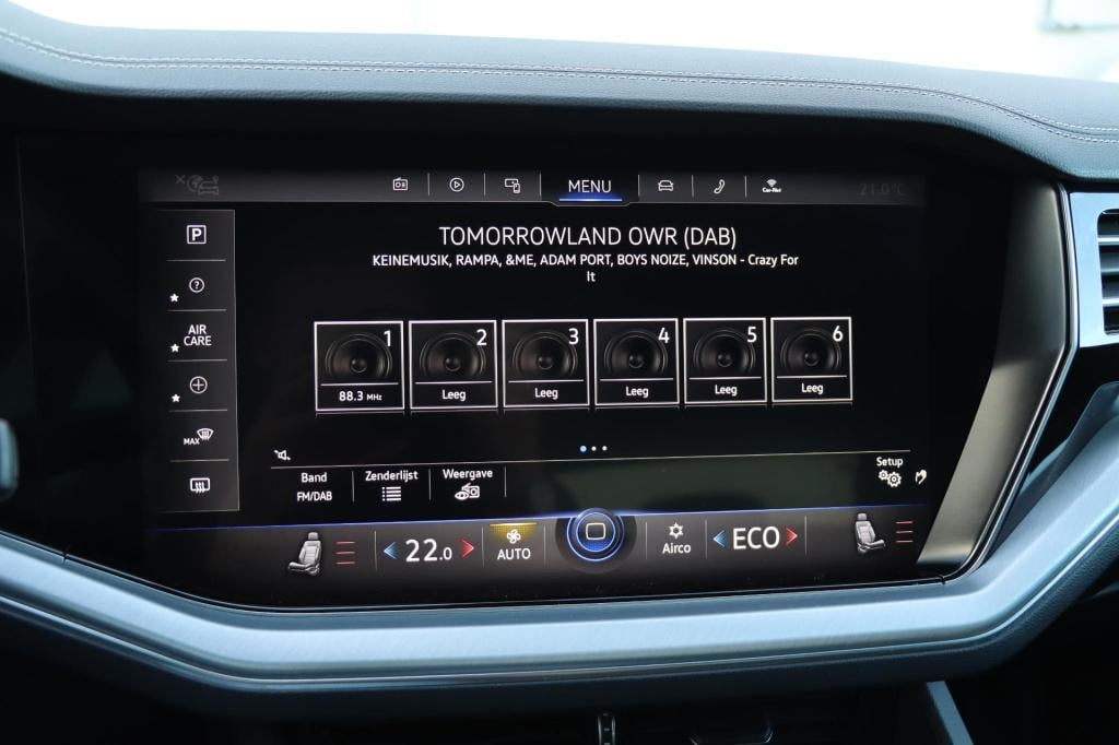 Volkswagen Touareg 3.0 tsi ehybrid 4motion elegance black style 380pk tiptr