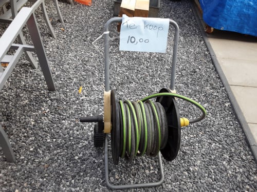 Te koop haspel  met waterslang
