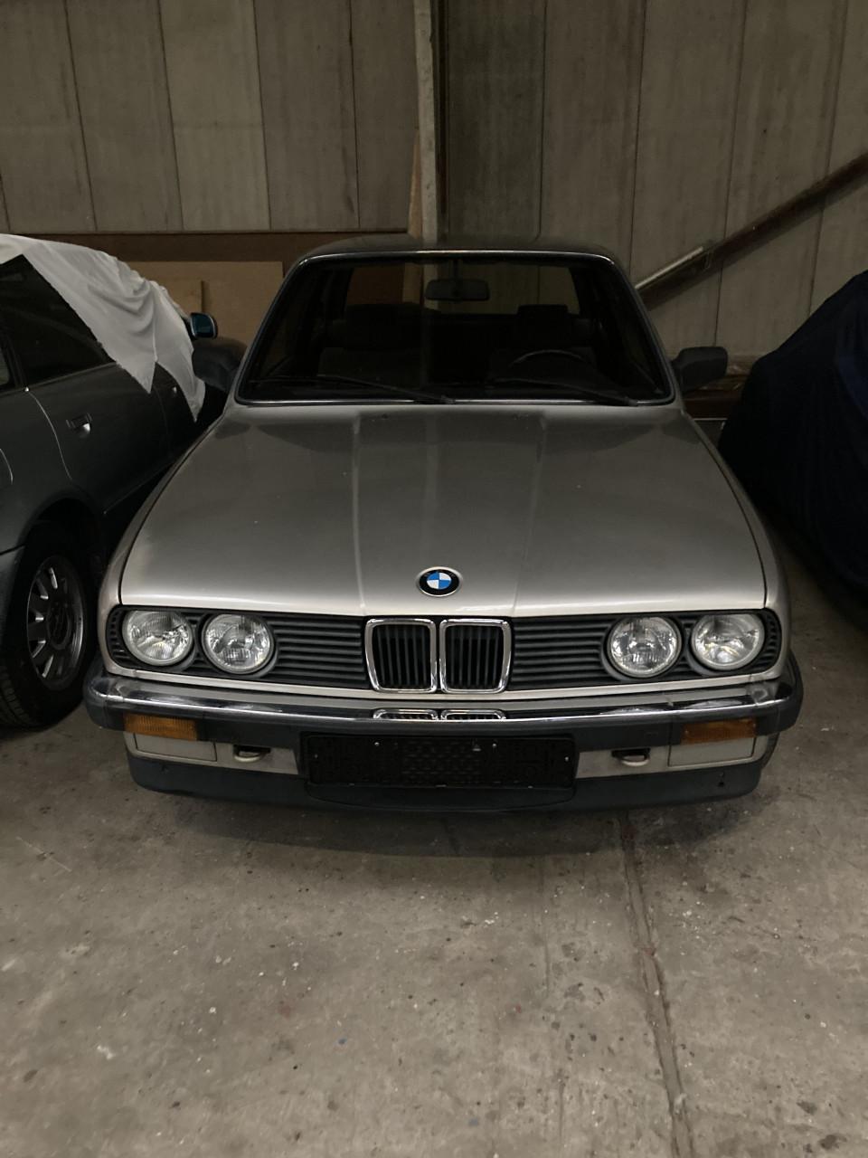 Te koop bmw 318i E30 coupé 1987