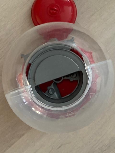 Kauwgomballen machine en vrolijke lampions met toebehoren