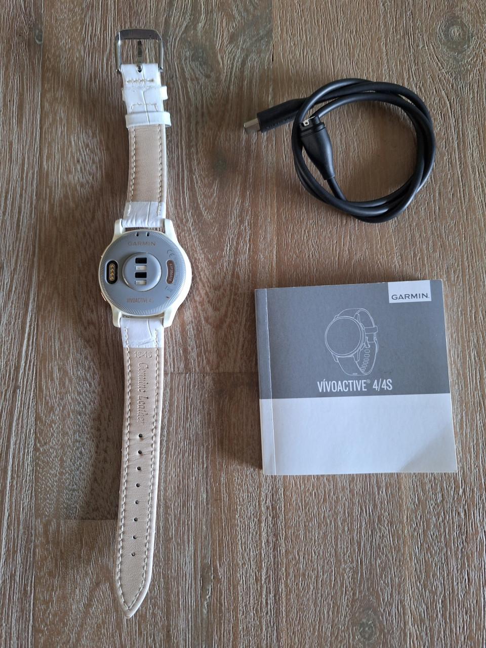 Smartwatch Garmin Vivo Active 4S