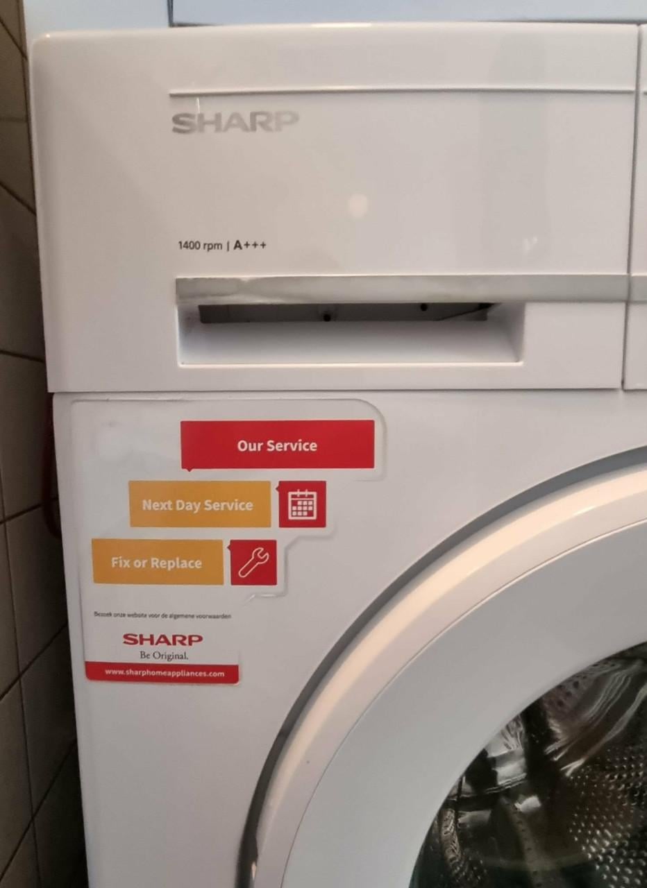 Sharp wasmachine 8 kg A+++ in prima staat