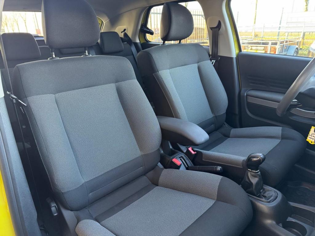 Citroen C4 Cactus 1.2 puret. rip curl