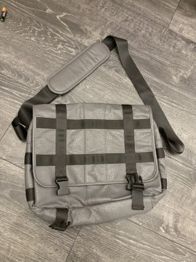 Grijze laptop tas