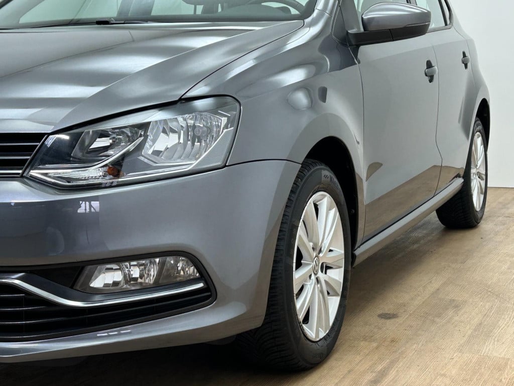 Volkswagen Polo occasion 1.2 tsi highline met airco en leuke velgen | tweed