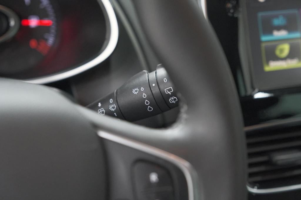 Renault Clio tce 90 limited | trekhaak | navigatie | parkeersensoren