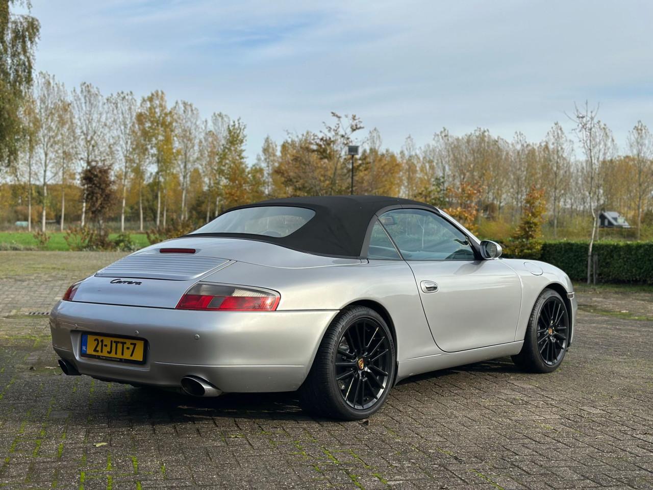 Porsche 996 cabriolet  3.4 tiptronic bj. 1999 met gereviseerde motor, bak