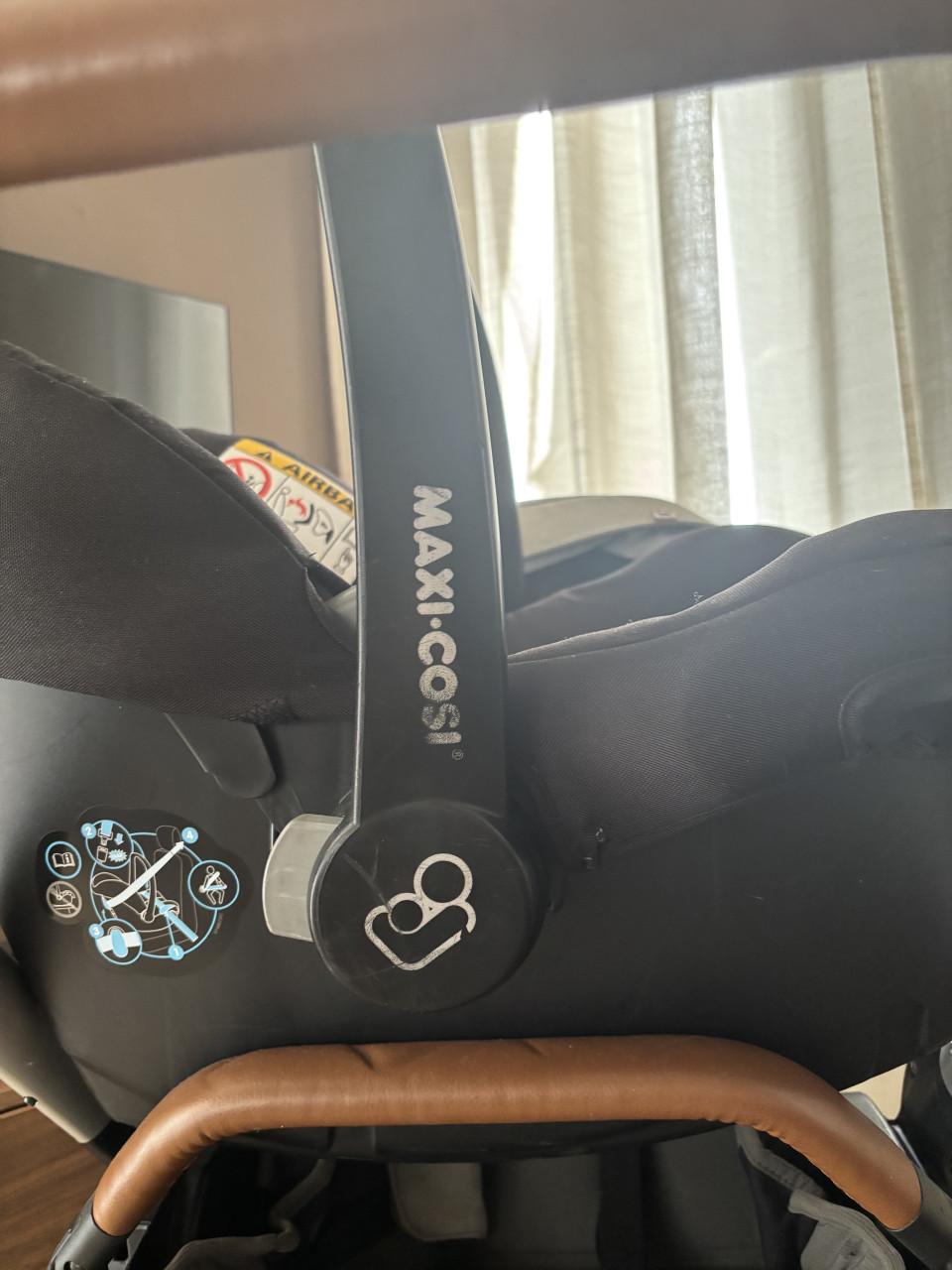 Kinderwagen musty nio