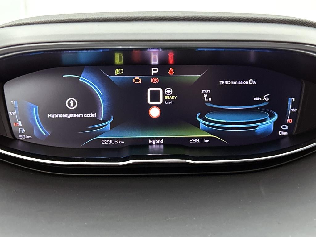 Peugeot 3008 plug-in hybrid 225pk automaat road trip | stoelverwarming | tr