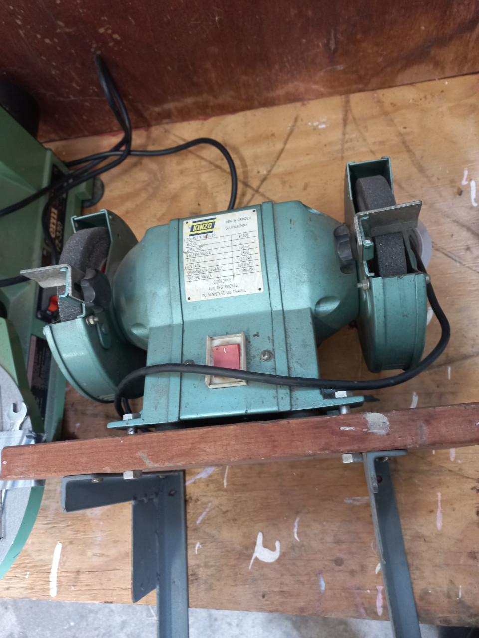 4x verschillende gereedschap, slijpmachine, figuurzaag, boorhouder