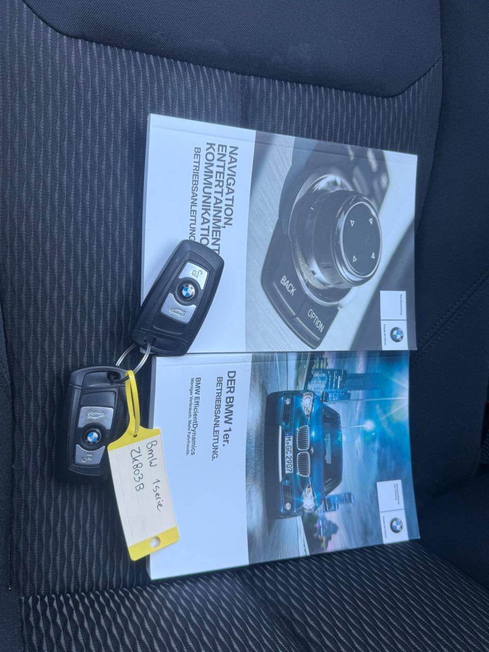 BMW 1 Serie 118i essential