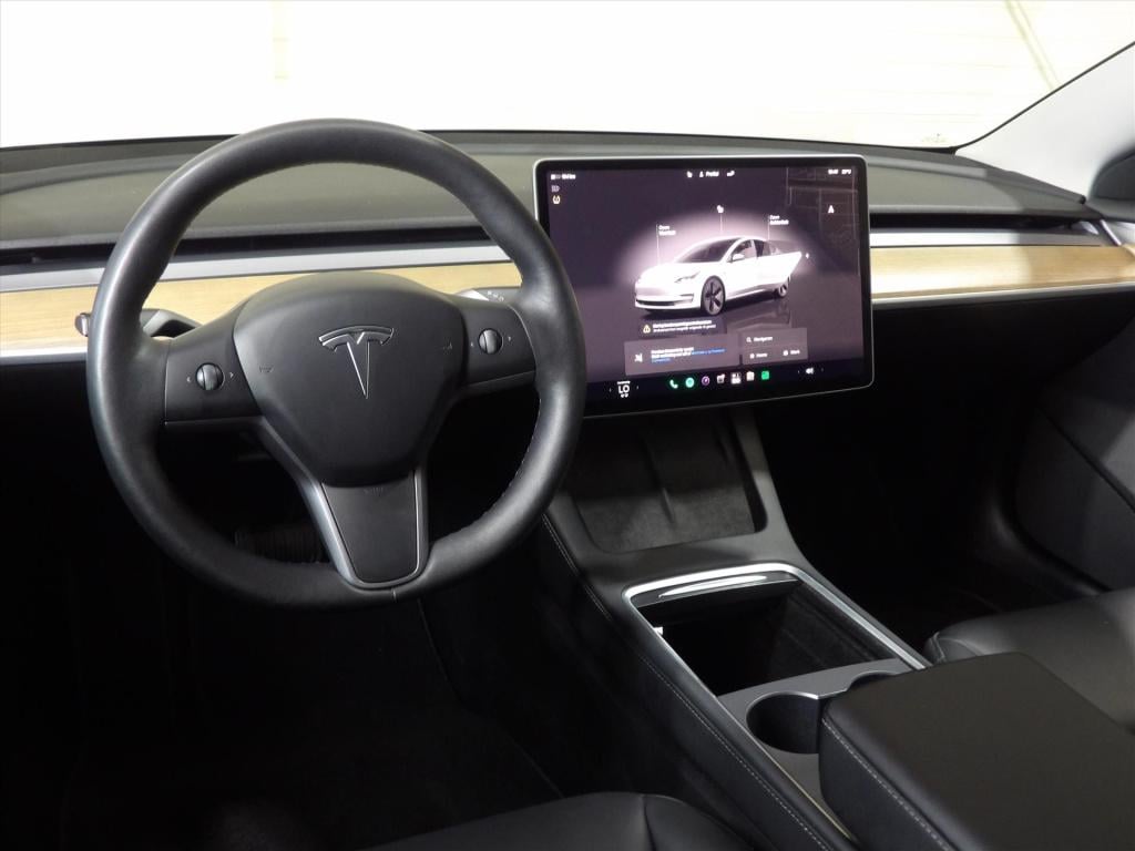 Tesla Model 3 standard 60 kwh plus rwd