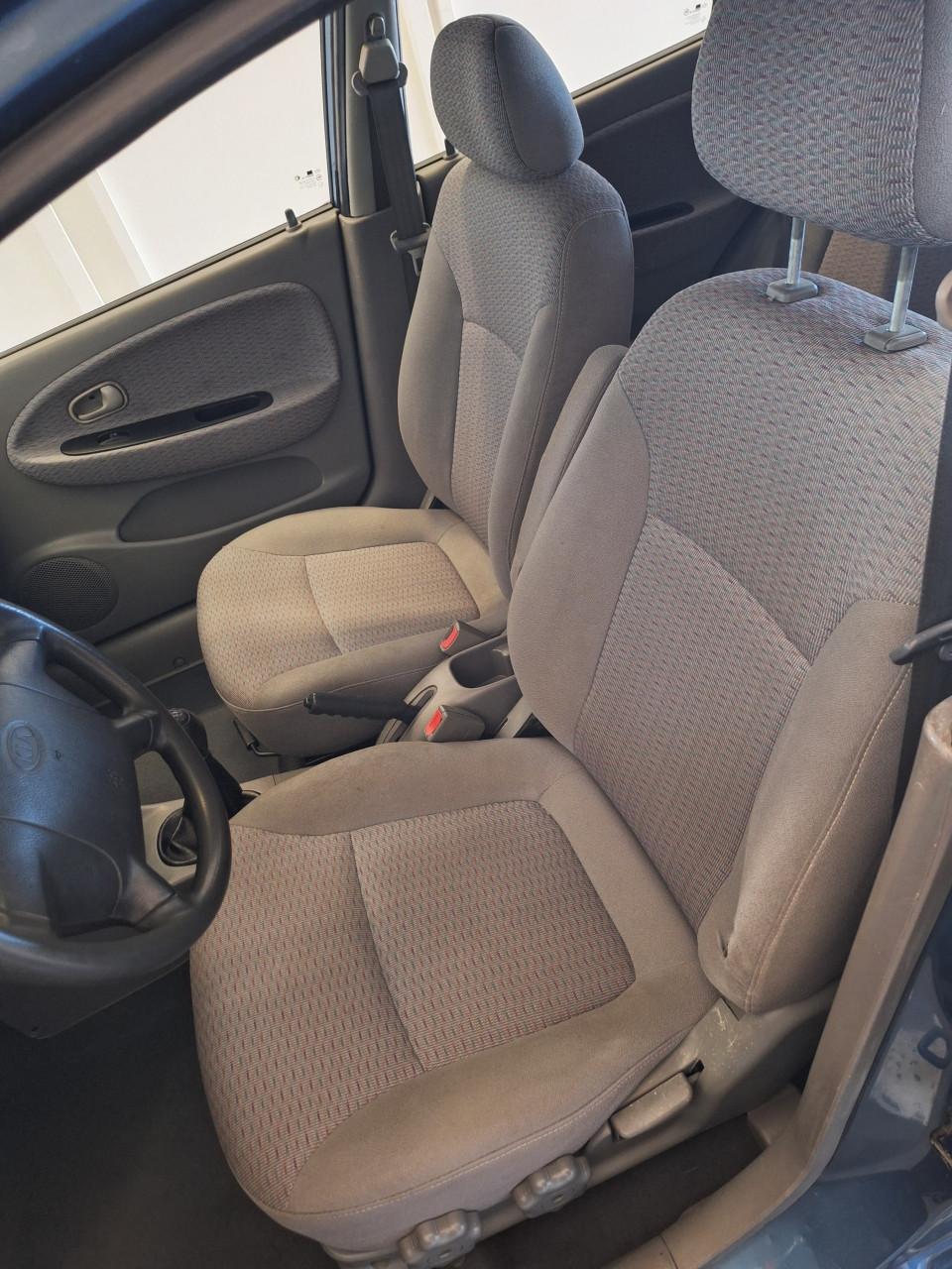 Te koop Kia Rio 1.3 LS!!!