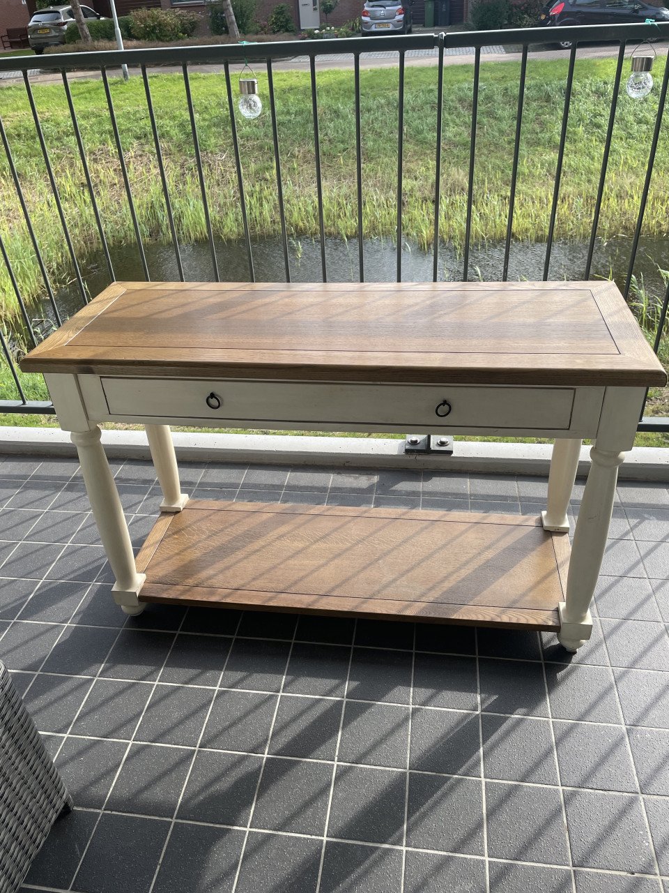 Mooie haltafel /sidetable