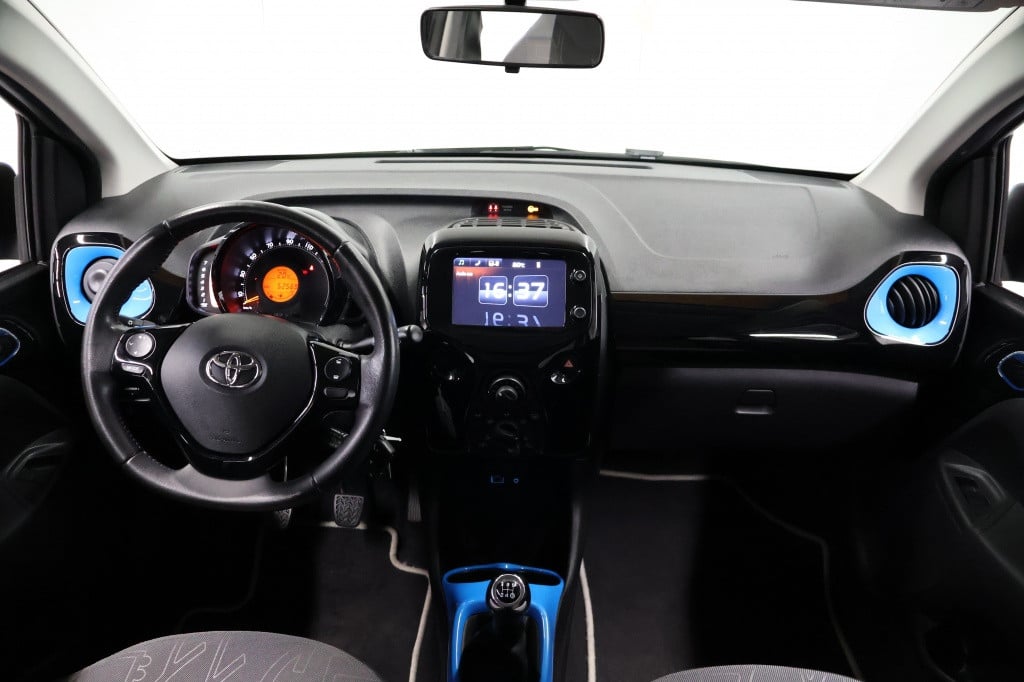 Toyota Aygo 1.0 vvt-i x-trend
