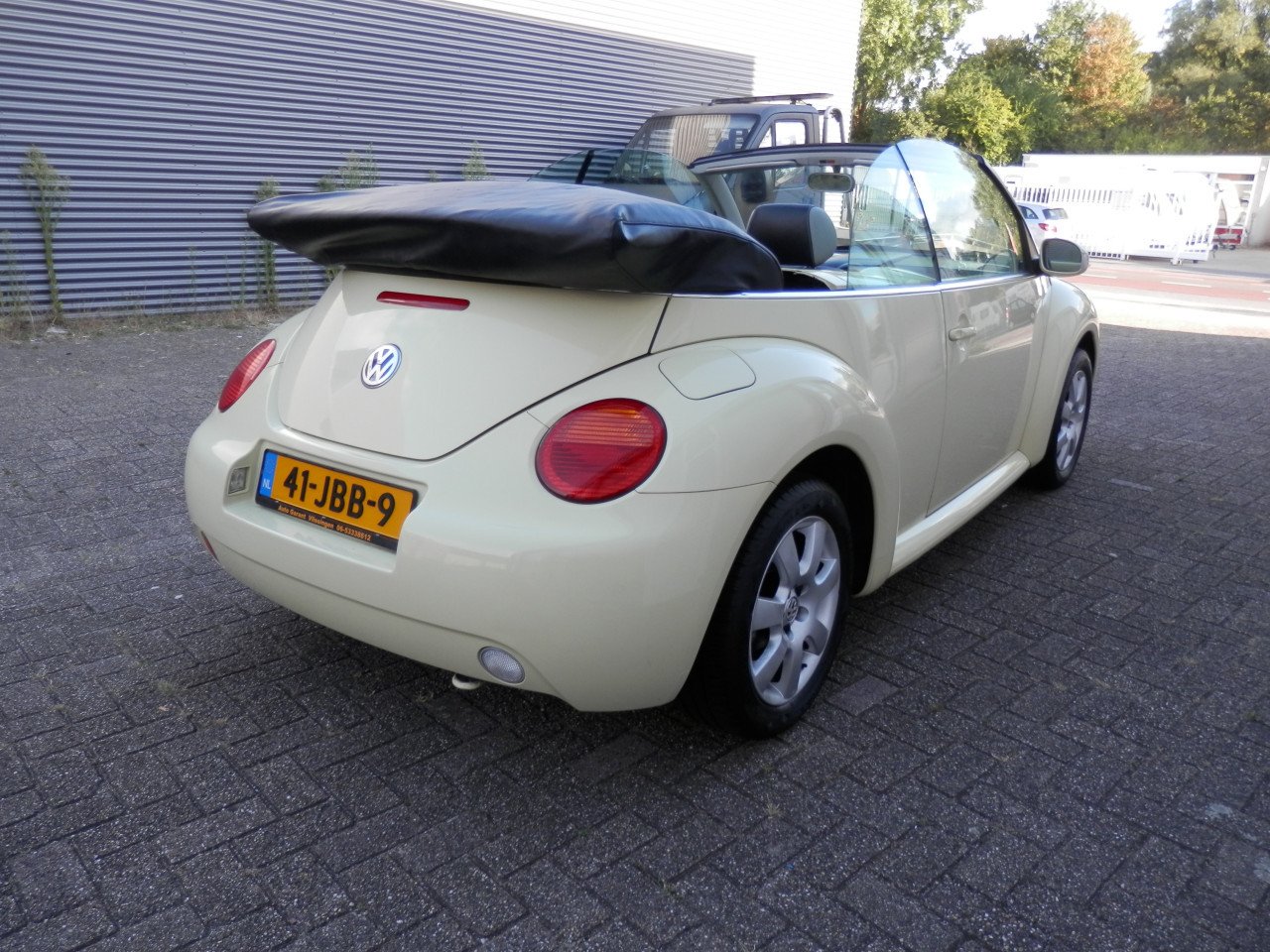 Auto Garant Biedt Aan:  Volkswagen Beetle (new) 1.6 Cabrio