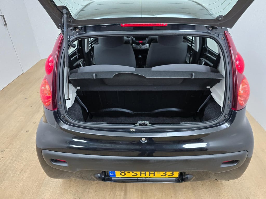 Peugeot 107 occasion 1.0 met carplay radio! | tweedehands peugeot 107 in zw