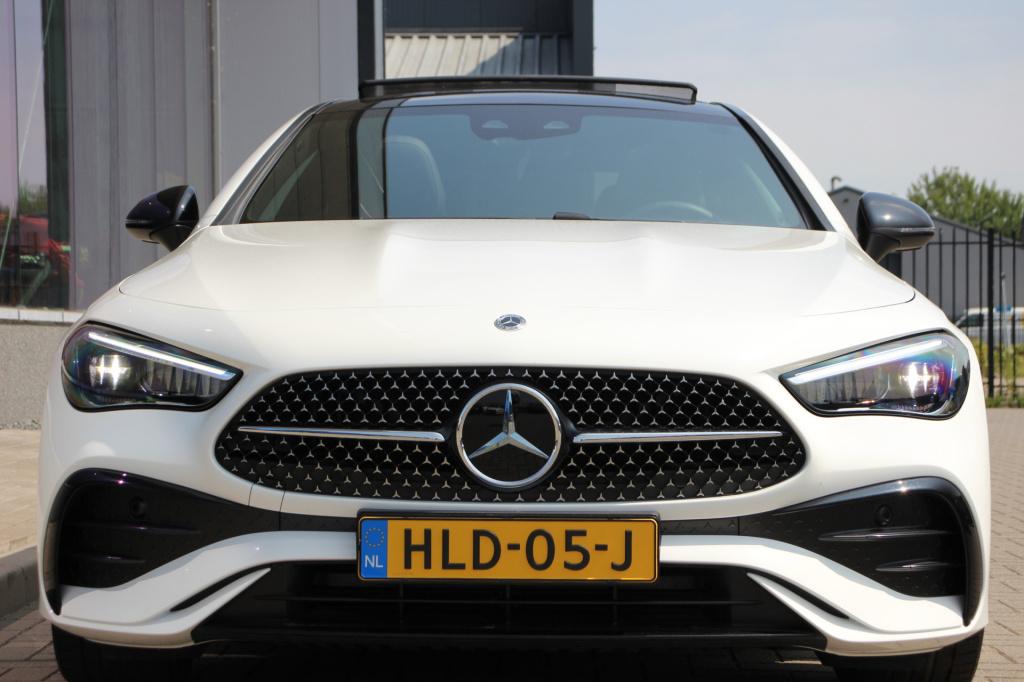 Mercedes-Benz Cle coupé 200 amg line | pano. dak | night pakket |