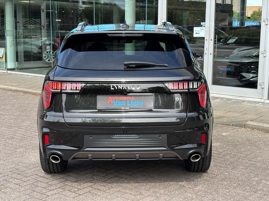 Lynk & Co 01 1.5td 261pk phev 7dcth|360gr camera|infinity sound| schuifdak|