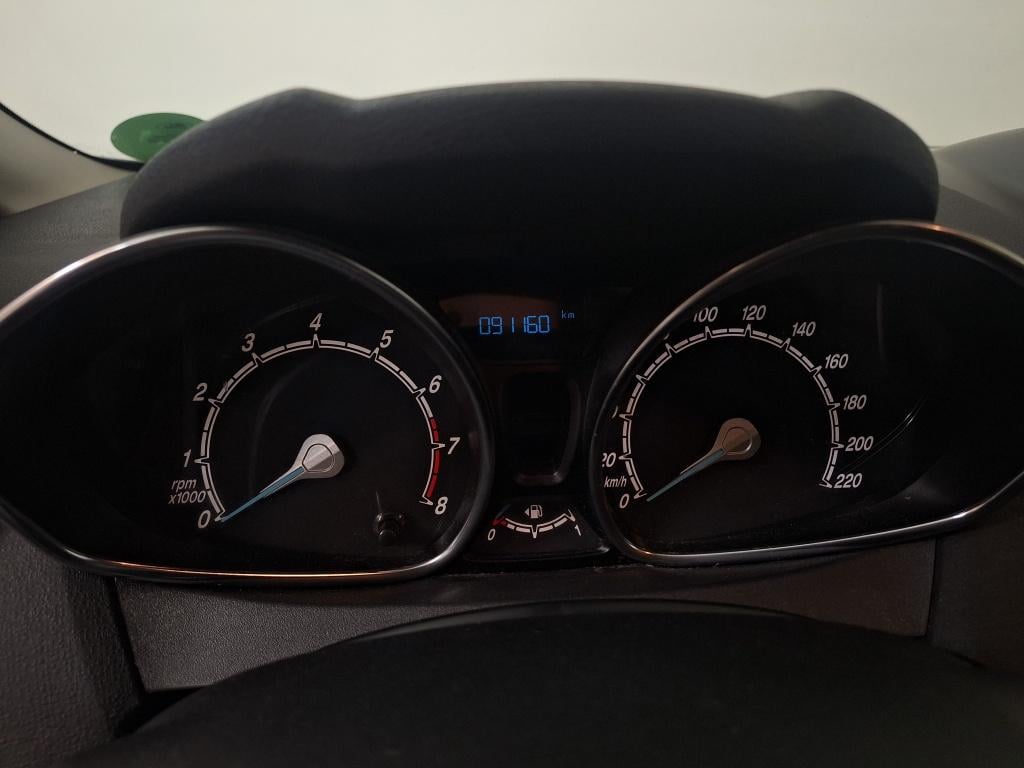 Ford Fiesta 1.0 white edition