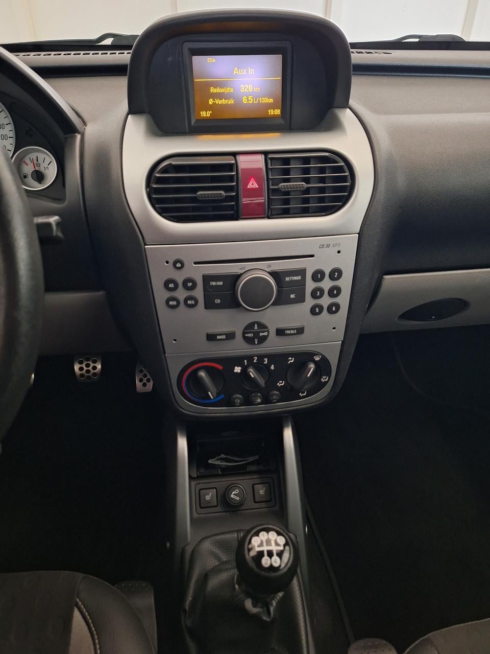 Te koop Opel Tigra TwinTop 1.4 16v Sport!!!