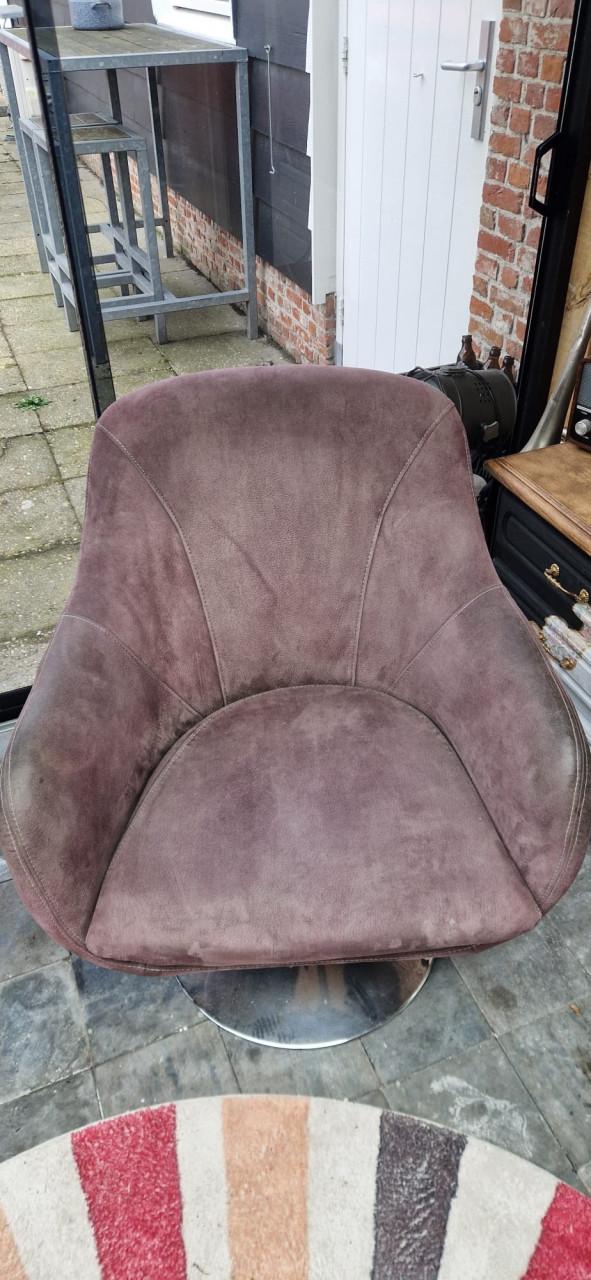 2 leuke kuipstoeltjes