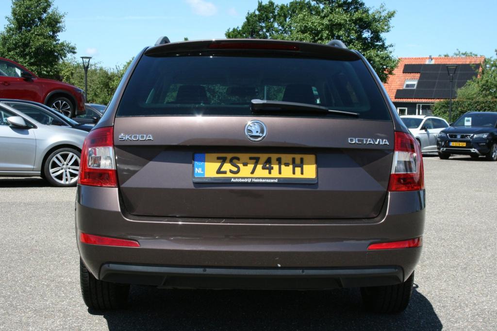 Skoda Octavia combi 1.6 tdi greentech ambition