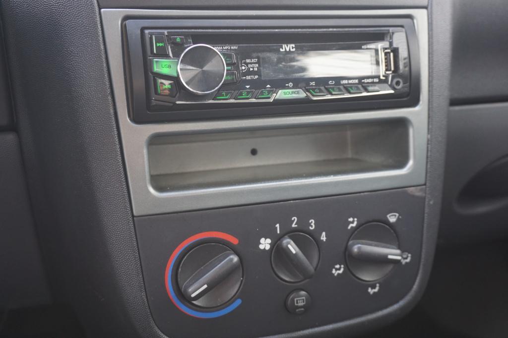 Opel Corsa 1.4-16v comfort elektr. ramen / trekhaak / apk t/m 18-03-2027