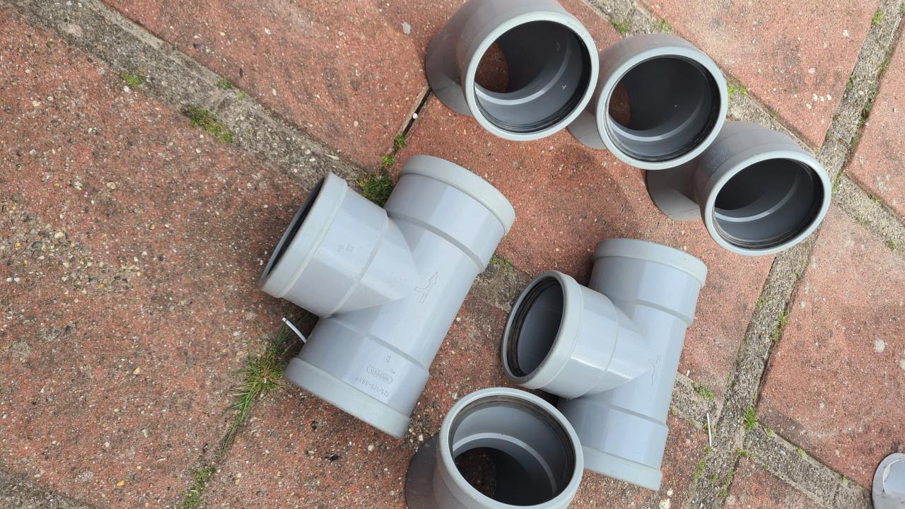 Pvc 125mm  2x T stuk 4x 45 graden