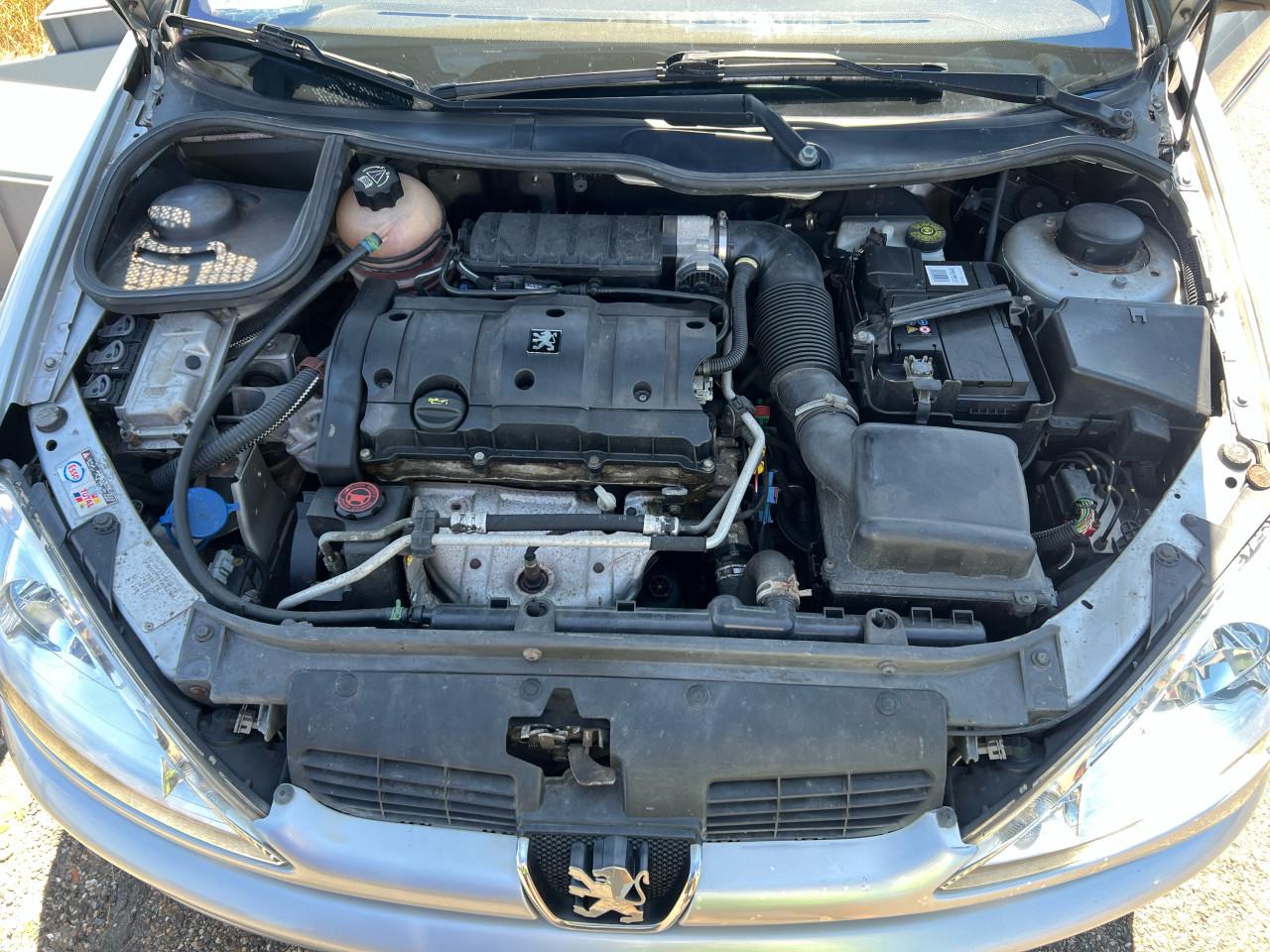Peugeot 206CC Cabrio in metallic grijs