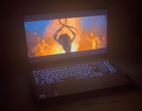 Lenovo IdeaPad 5 - 15,6" - Nvidia MX350 - SSD 512 GB - 8 GB RAM - I5