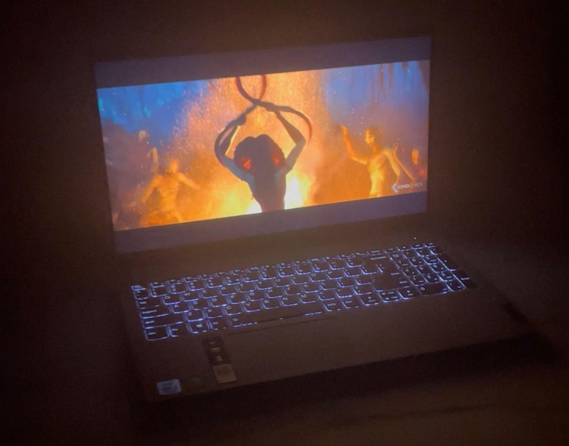 Lenovo IdeaPad 5 - 15,6" - Nvidia MX350 - SSD 512 GB - 8 GB RAM - I5