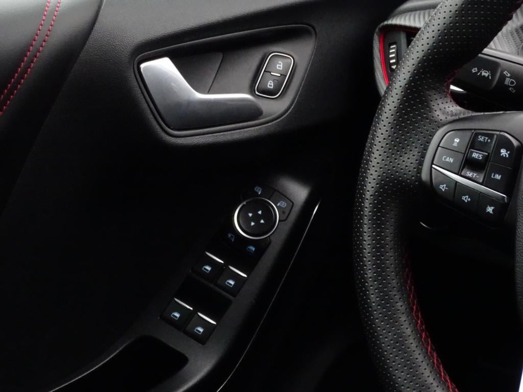 Ford Puma 1.0 ecoboost hybrid st-line x first edition