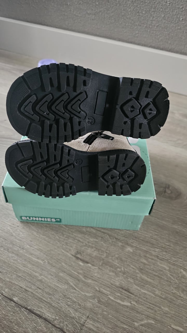 Bunnies laarsjes maat 21 / nieuw