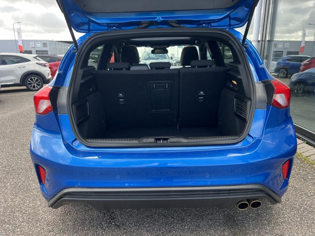 Ford Focus 1.0 ecoboost hybrid 155pk st line x , panodak , winterpack