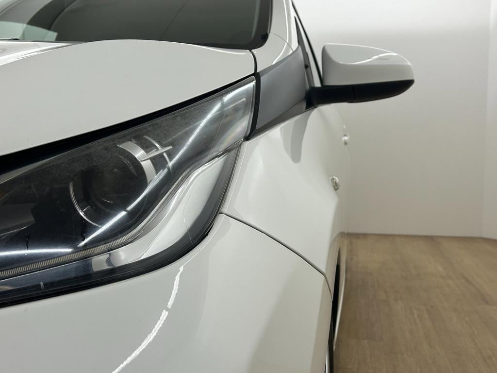 Toyota Aygo occasion 1.0 vvt-i x-play | wit | tweedehands toyota aygo | air