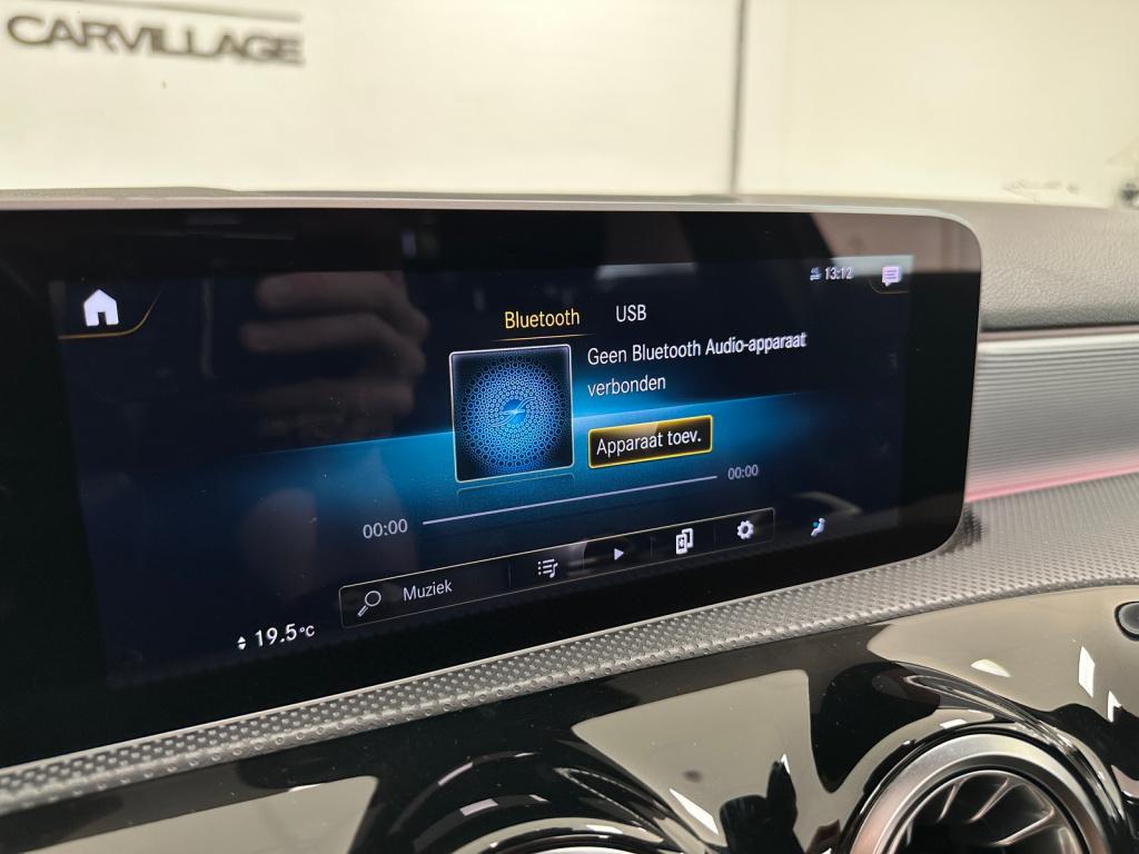 Mercedes-Benz A-Klasse 200 amg premium plus | burmester | panoramadak | mem