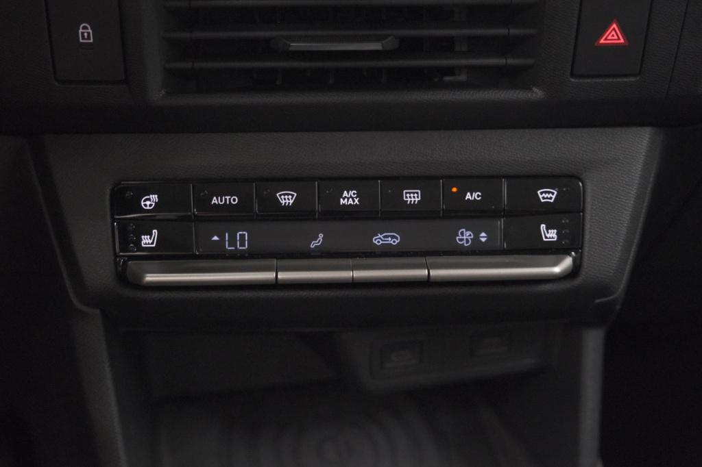 Opel Frontera 1.2 turbo hybrid 110 gs | stoelverwarming en stuurwielverwarm